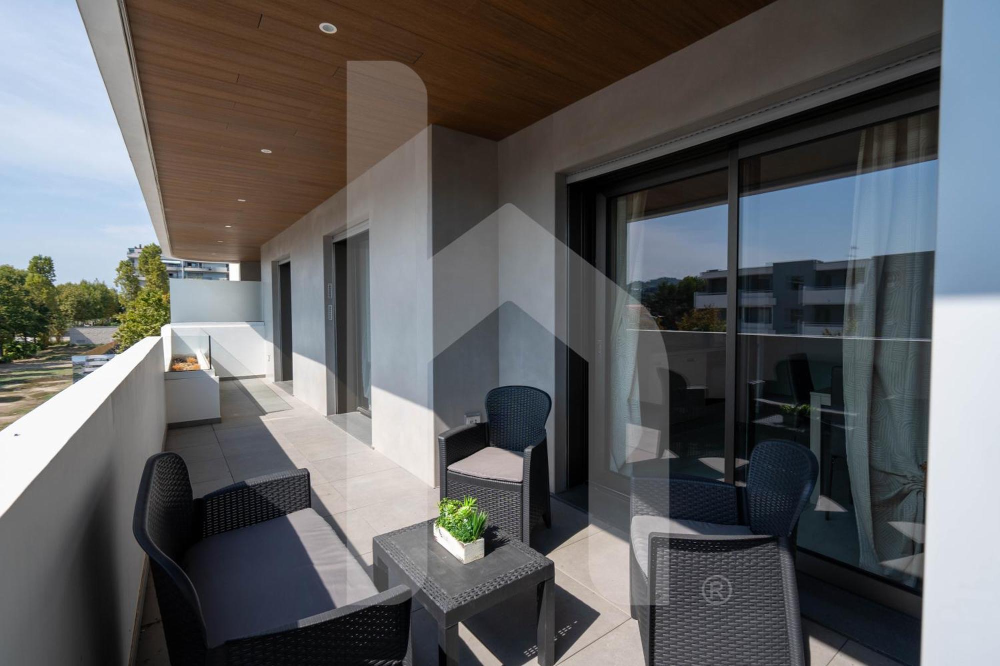 Homiday - Waterfront Montesilvano Bagian luar foto