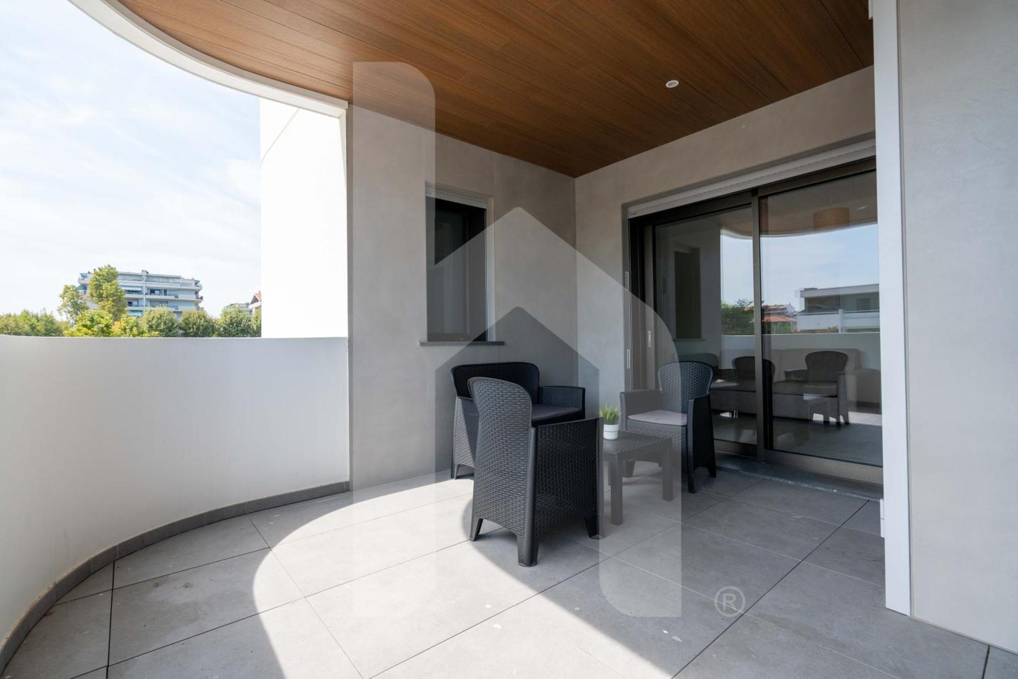 Homiday - Waterfront Montesilvano Bagian luar foto