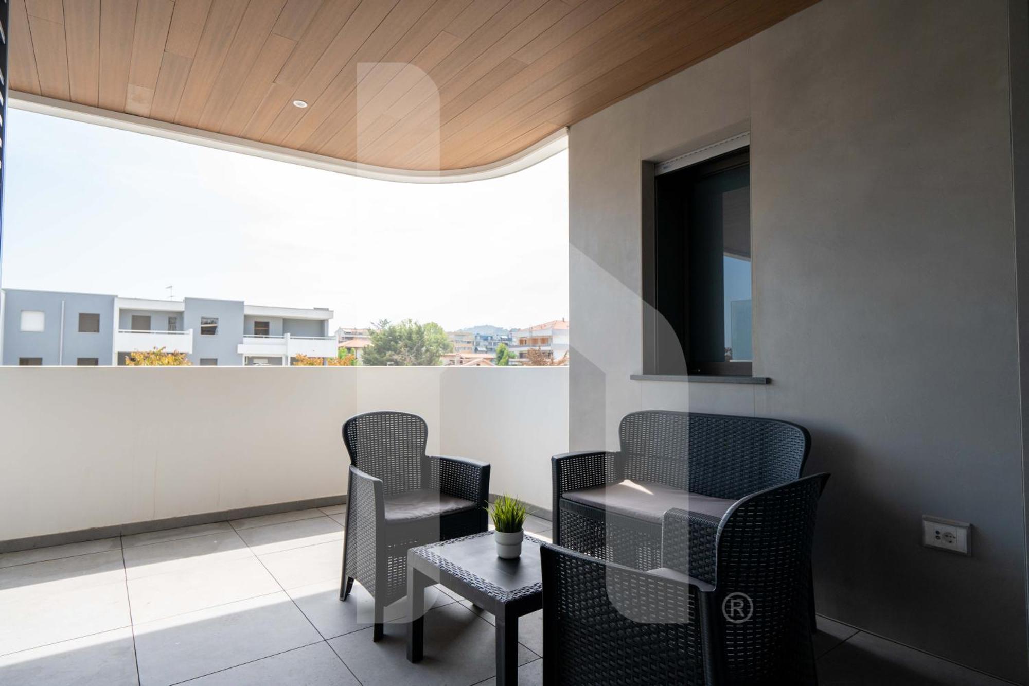 Homiday - Waterfront Montesilvano Bagian luar foto