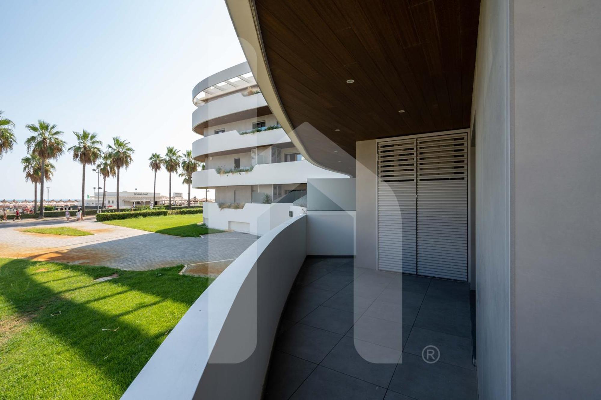 Homiday - Waterfront Montesilvano Bagian luar foto